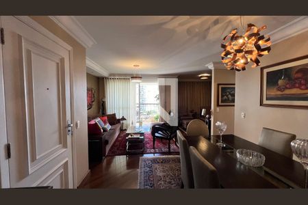 Apartamento para alugar com 106m², 2 quartos e 2 vagas Apartamento para alugar com 106m², 2 quartos e 2 vagasSala de Jantar