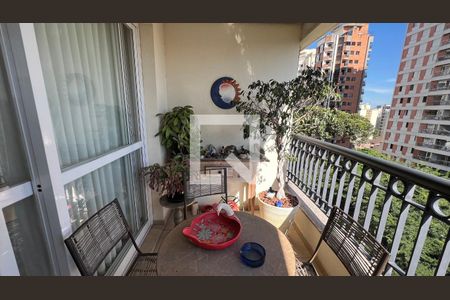 Apartamento para alugar com 106m², 2 quartos e 2 vagas Apartamento para alugar com 106m², 2 quartos e 2 vagasSacada