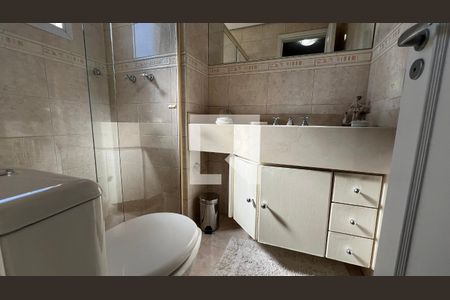 Apartamento para alugar com 106m², 2 quartos e 2 vagas Apartamento para alugar com 106m², 2 quartos e 2 vagasBanheiro da Suíte 1