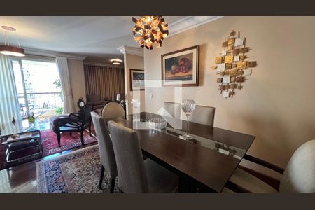 Apartamento para alugar com 106m², 2 quartos e 2 vagas Apartamento para alugar com 106m², 2 quartos e 2 vagasSala de Jantar