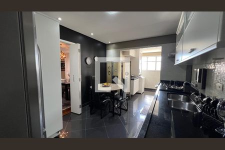Apartamento para alugar com 106m², 2 quartos e 2 vagas Apartamento para alugar com 106m², 2 quartos e 2 vagasCozinha