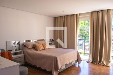 Suite 1 de casa de condomínio à venda com 3 quartos, 306m² em Vila Assunção, Porto Alegre