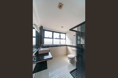 Banheiro  de apartamento à venda com 2 quartos, 95m² em Centro, Santo André
