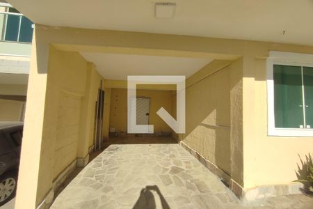 Casa de condomínio à venda com 230m², 3 quartos e 2 vagasGaragem