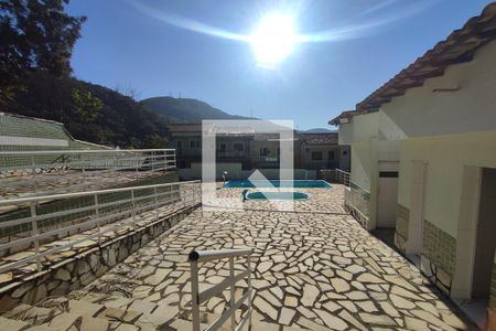 Casa de condomínio à venda com 230m², 3 quartos e 2 vagasArea Comum