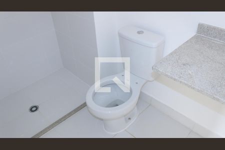 Apartamento à venda com 78m², 2 quartos e 1 vagaBanheiro 