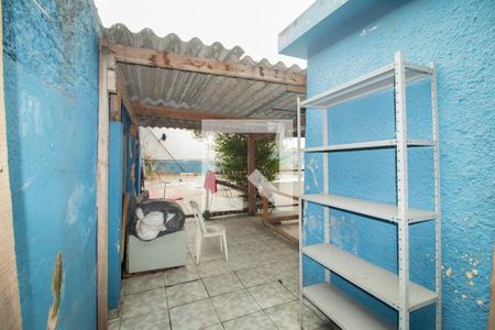 Casa à venda com 320m², 2 quartos e 2 vagas Casa à venda com 320m², 2 quartos e 2 vagasQuintal