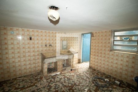 Casa à venda com 320m², 2 quartos e 2 vagas Casa à venda com 320m², 2 quartos e 2 vagasÁrea de Serviço