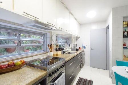 Casa à venda com 180m², 4 quartos e 2 vagasCozinha