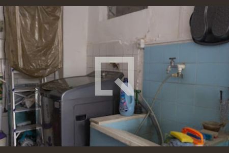 Casa de condomínio à venda com 152m², 3 quartos e 2 vagas Casa de condomínio à venda com 152m², 3 quartos e 2 vagasPrimeiro andar - Area de Serviço