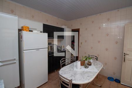 Casa à venda com 110m², 2 quartos e 2 vagas Casa à venda com 110m², 2 quartos e 2 vagasCozinha