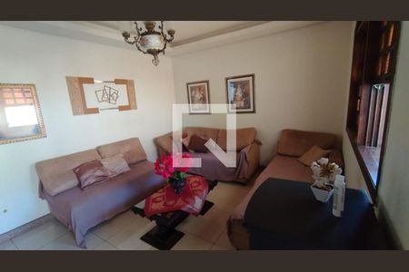 Casa à venda com 4 quartos, 300m² em Cidade Nova, Belo Horizonte