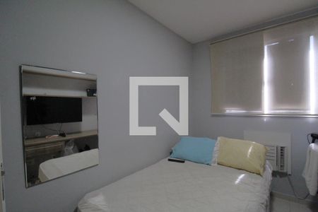 Quarto 1 de apartamento para alugar com 2 quartos, 55m² em Jacarepaguá, Rio de Janeiro