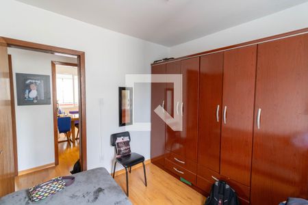 Quarto 1 de apartamento à venda com 3 quartos, 72m² em Medianeira, Porto Alegre