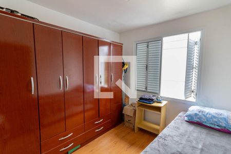 Quarto 1 de apartamento para alugar com 3 quartos, 72m² em Medianeira, Porto Alegre