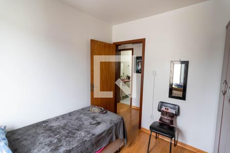 Quarto 1 de apartamento à venda com 3 quartos, 72m² em Medianeira, Porto Alegre