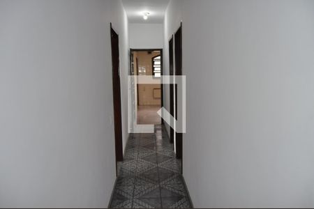 Corredor  de casa para alugar com 3 quartos, 250m² em Del Castilho, Rio de Janeiro