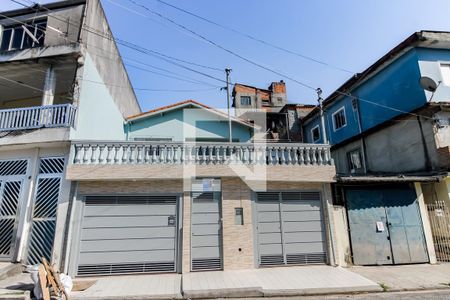 Casa para alugar com 200m², 3 quartos e 2 vagas Casa para alugar com 200m², 3 quartos e 2 vagasFachada