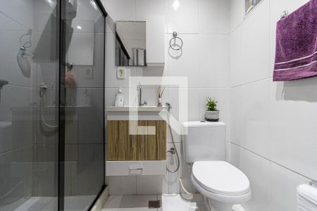 Casa à venda com 170m², 3 quartos e 1 vagaBanheiro 2