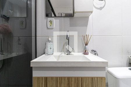 Casa à venda com 170m², 3 quartos e 1 vagaBanheiro 2