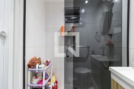 Casa à venda com 170m², 3 quartos e 1 vagaBanheiro 2