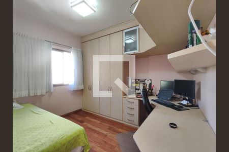 Apartamento à venda com 95m², 3 quartos e 1 vagaQuarto