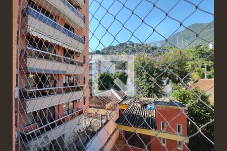 Apartamento à venda com 95m², 3 quartos e 1 vagaVaranda