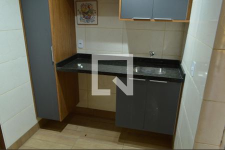 Casa à venda com 160m², 3 quartos e 3 vagas Casa à venda com 160m², 3 quartos e 3 vagasÁrea de Serviço