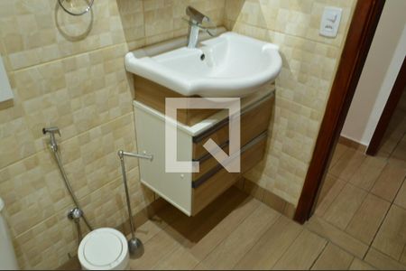 Casa à venda com 160m², 3 quartos e 3 vagas Casa à venda com 160m², 3 quartos e 3 vagasBanheiro