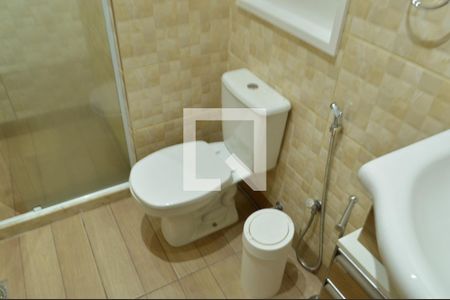 Casa à venda com 160m², 3 quartos e 3 vagas Casa à venda com 160m², 3 quartos e 3 vagasBanheiro