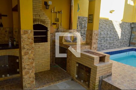 Casa à venda com 160m², 3 quartos e 3 vagas Casa à venda com 160m², 3 quartos e 3 vagasÁrea Gourmet