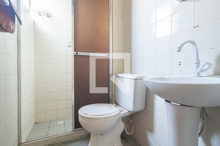 Apartamento para alugar com 55m², 2 quartos e 1 vaga Apartamento para alugar com 55m², 2 quartos e 1 vagaDetalhe do Banheiro