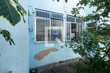 Apartamento para alugar com 55m², 2 quartos e 1 vaga Apartamento para alugar com 55m², 2 quartos e 1 vagaFachada