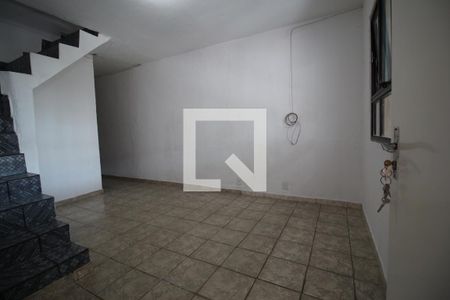 Sala de casa para alugar com 3 quartos, 150m² em Parque Colonial, São Paulo