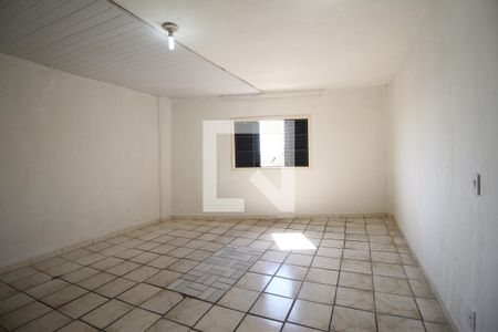 Quarto 1 de casa para alugar com 3 quartos, 150m² em Parque Colonial, São Paulo