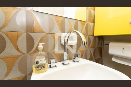 Casa à venda com 251m², 2 quartos e 2 vagasBanheiro