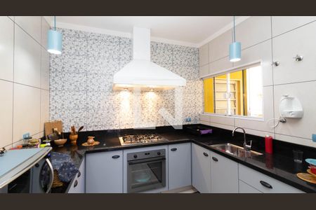 Casa à venda com 251m², 2 quartos e 2 vagasCozinha