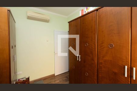 Casa à venda com 251m², 2 quartos e 2 vagasQuarto