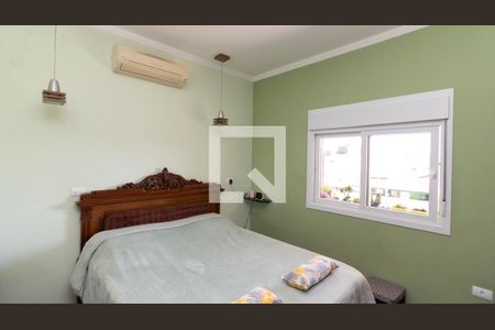 Casa à venda com 251m², 2 quartos e 2 vagasSuíte