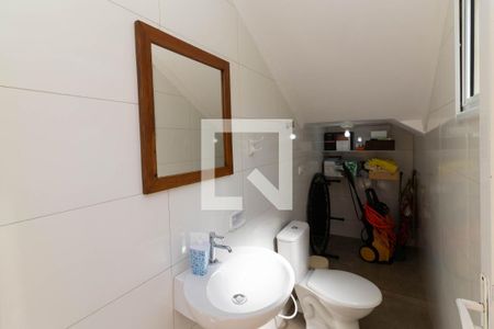 Casa à venda com 251m², 2 quartos e 2 vagasLavabo