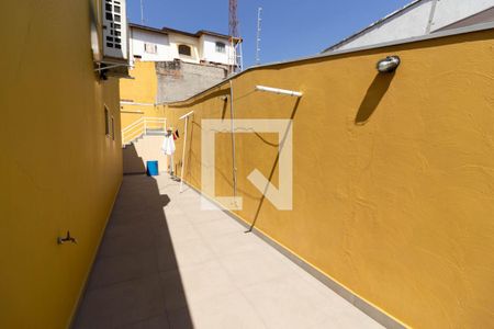 Casa à venda com 251m², 2 quartos e 2 vagasCorredor