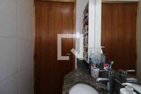 Apartamento à venda com 120m², 2 quartos e 1 vagaBanheiro da Suíte