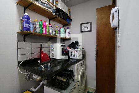 Apartamento à venda com 120m², 2 quartos e 1 vagaÁrea de Serviço