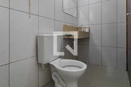 Banheiro de casa para alugar com 2 quartos, 67m² em Jardim Aeroporto Iii, Mogi das Cruzes