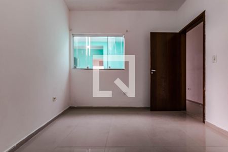 Quarto 1 de casa para alugar com 2 quartos, 67m² em Jardim Aeroporto Iii, Mogi das Cruzes