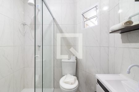 Banheiro de kitnet/studio para alugar com 1 quarto, 30m² em Indianópolis, São Paulo