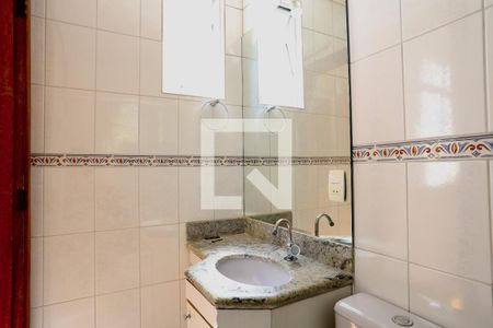 Banheiro da Suíte de apartamento para alugar com 2 quartos, 70m² em Santo Antônio, Belo Horizonte