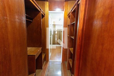 Apartamento à venda com 120m², 3 quartos e 1 vagaCloset Quarto 3