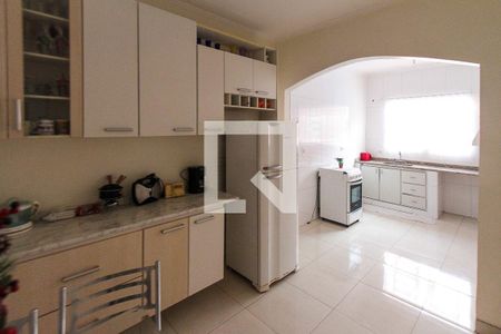 Casa à venda com 300m², 4 quartos e 4 vagasCozinha da Casa 02