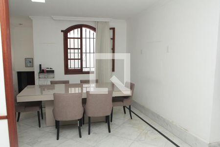 Sala de casa para alugar com 4 quartos, 370m² em Dona Clara, Belo Horizonte